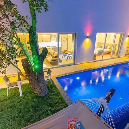 アパート Islamlar With Private Pool 3248 *