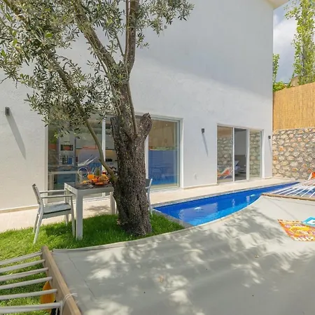 Islamlar With Private Pool 3248 アパート *